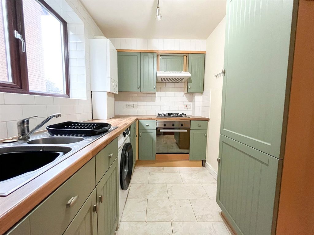 Property photo 3 of 13 Kitchen