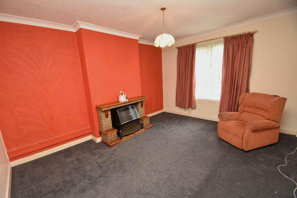Property photo 2 of 13 5240272