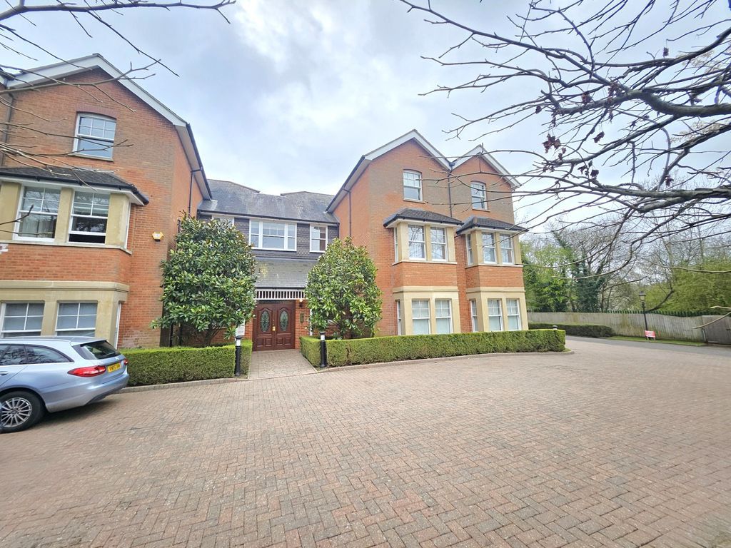 Property photo 1 of 17 Photo 23