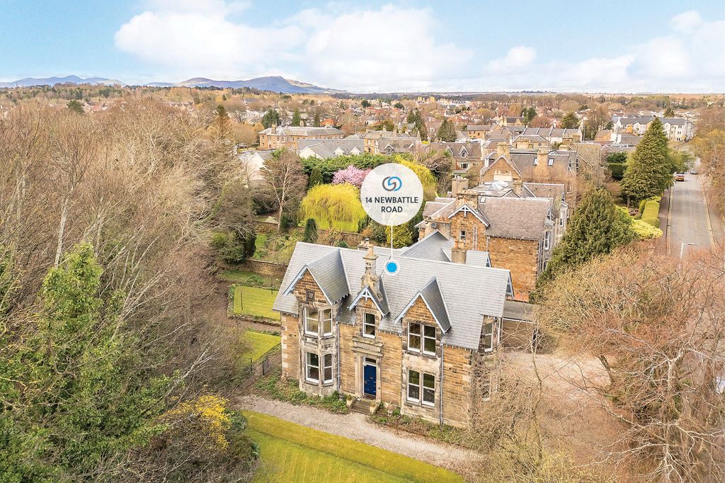 Property photo 1 of 24 Primary Property Image