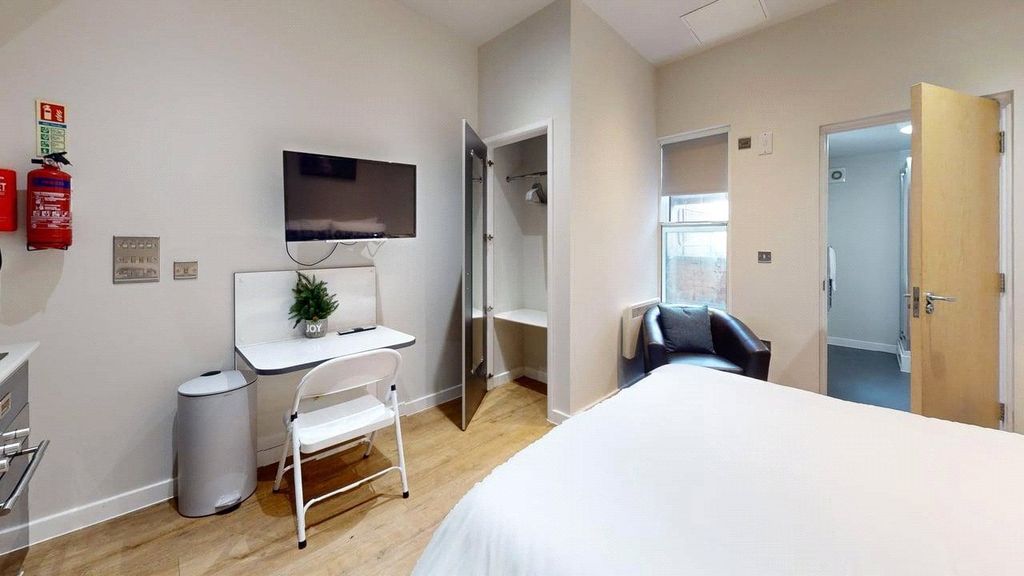 Property photo 3 of 5 Picture No. 09