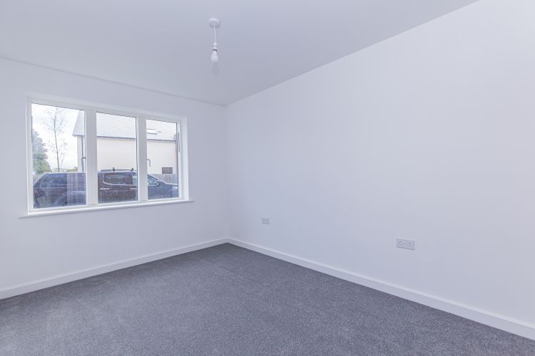 Property photo 3 of 7 160696