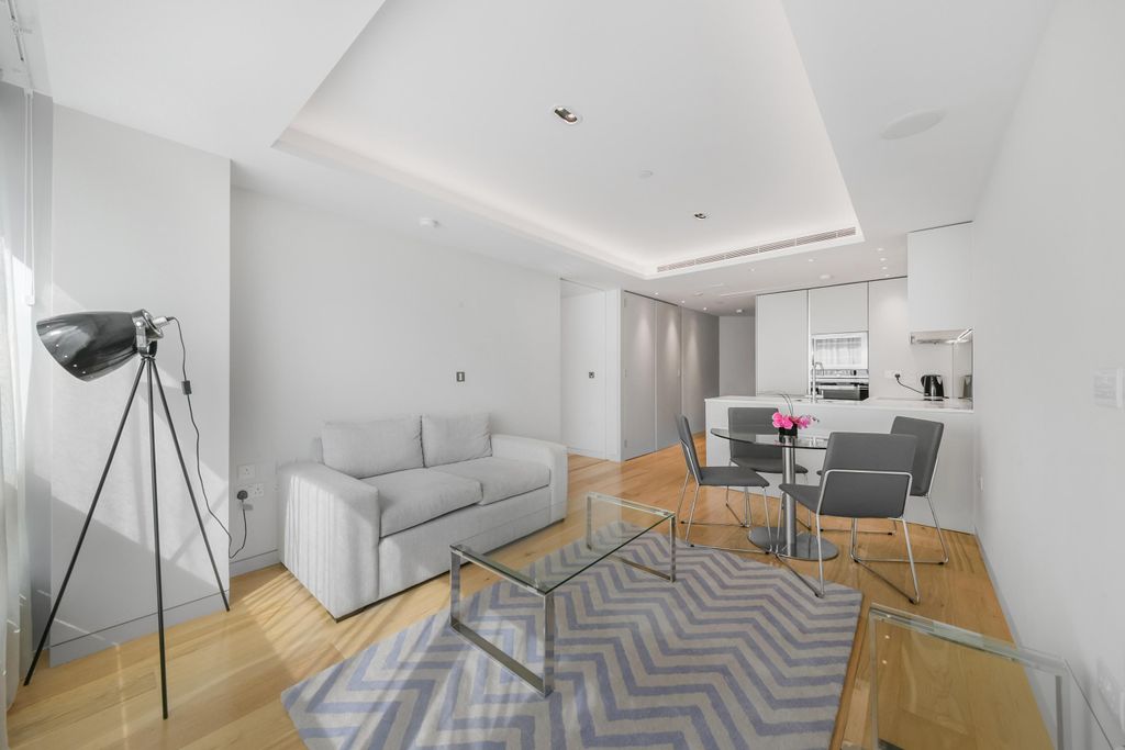 Property photo 3 of 22 Image