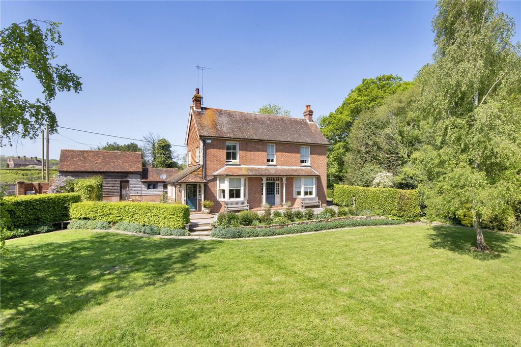 Property photo 1 of 27 Temple Farm