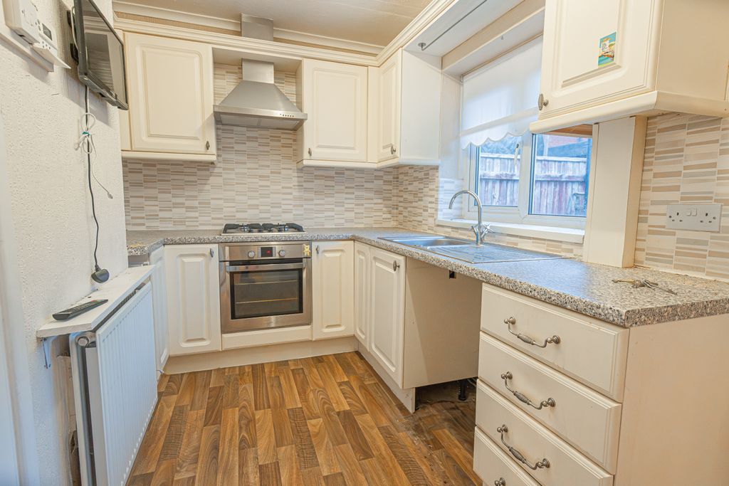 Property photo 3 of 7 20251103-Dsc0708720251103