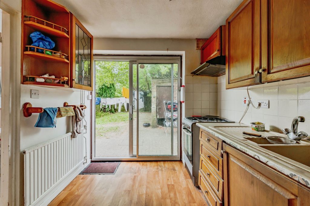 Property photo 3 of 14