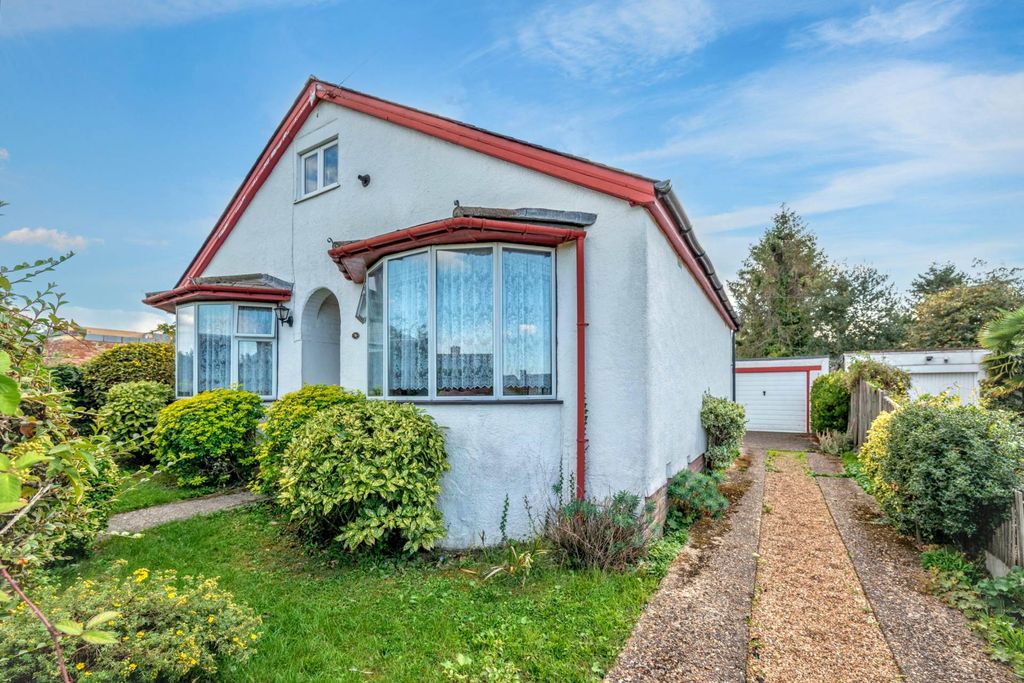 Property photo 3 of 16