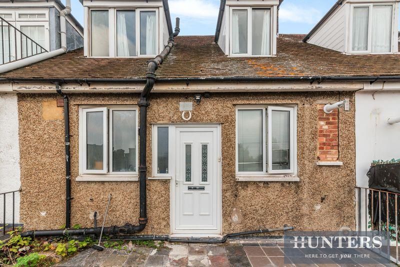 Property photo 1 of 11 33A Wrythe Front Of House.Jpeg
