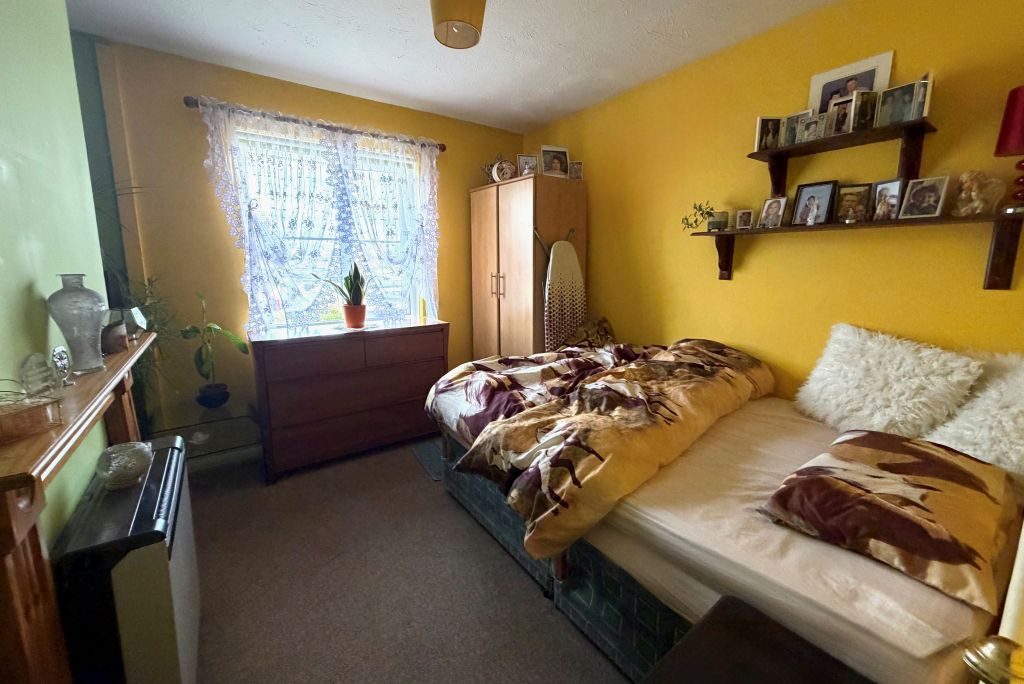 Property photo 3 of 5