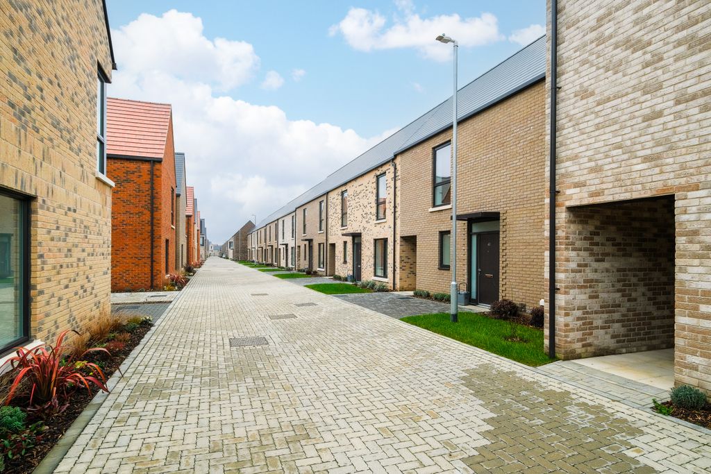 Property photo 2 of 16