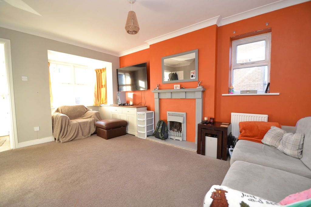 Property photo 3 of 11 Photograph 3