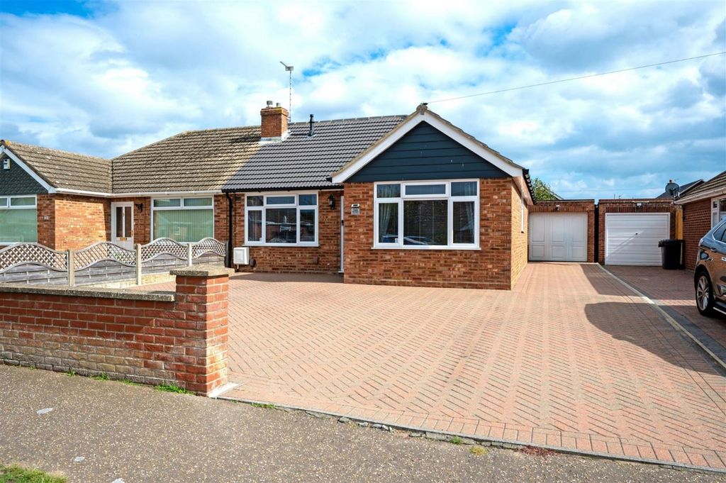 Property photo 1 of 17 Front.Jpg