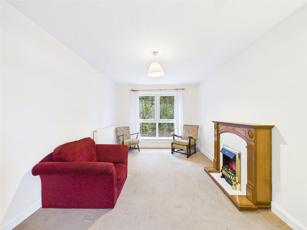 Property photo 3 of 28 Picture No. 46