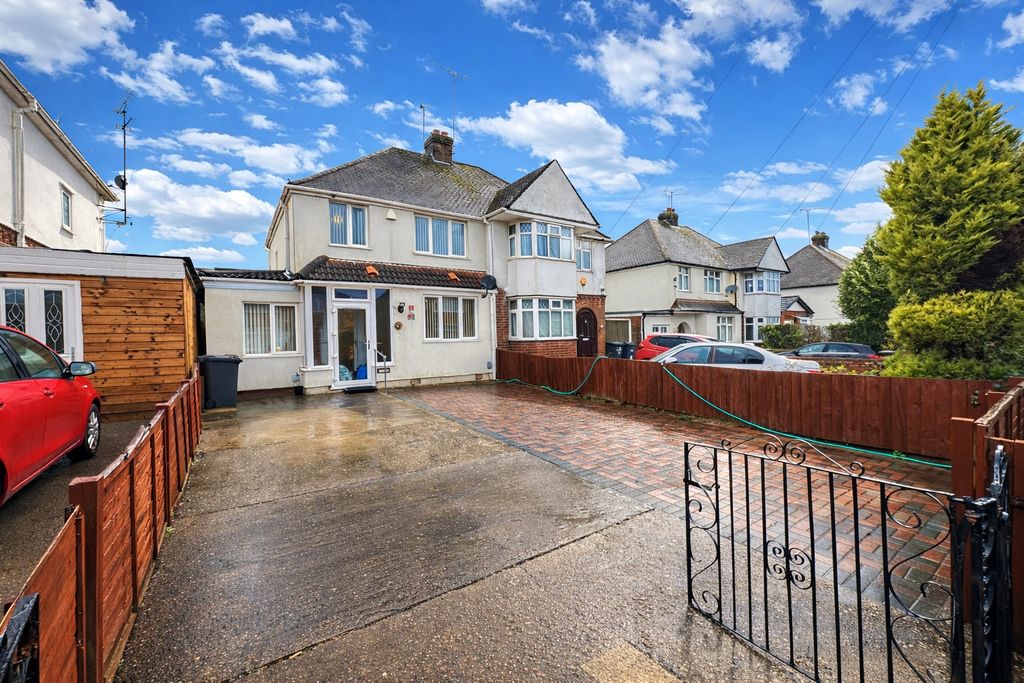 Property photo 1 of 10 4848050