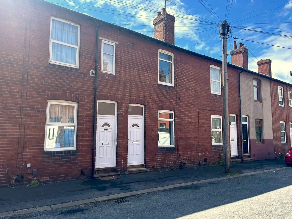 Property photo 1 of 11 2 Bed Unfurnished Terrace