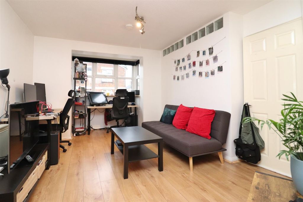 Property photo 3 of 9 Living 2.Jpg