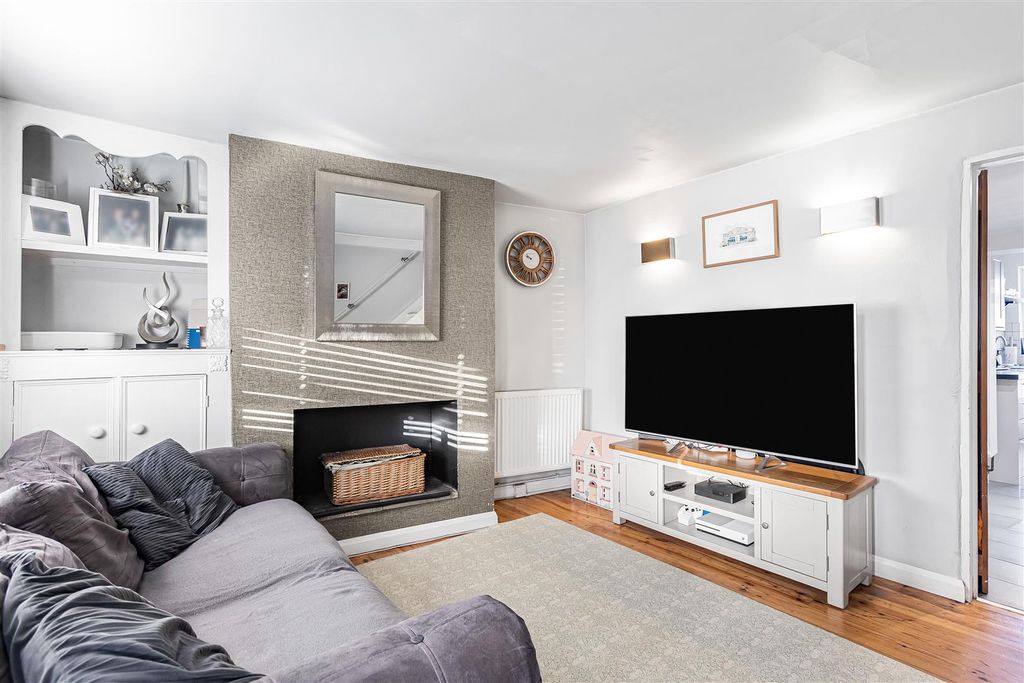 Property photo 3 of 18 23_70163.Jpg