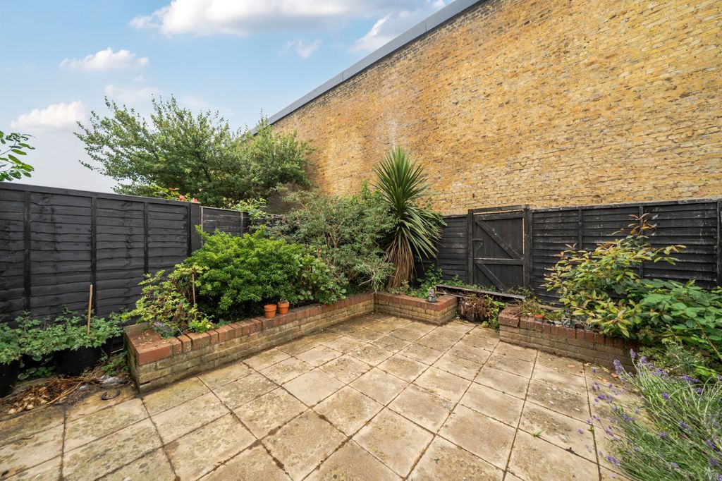 Property photo 2 of 8 Picture No. 03