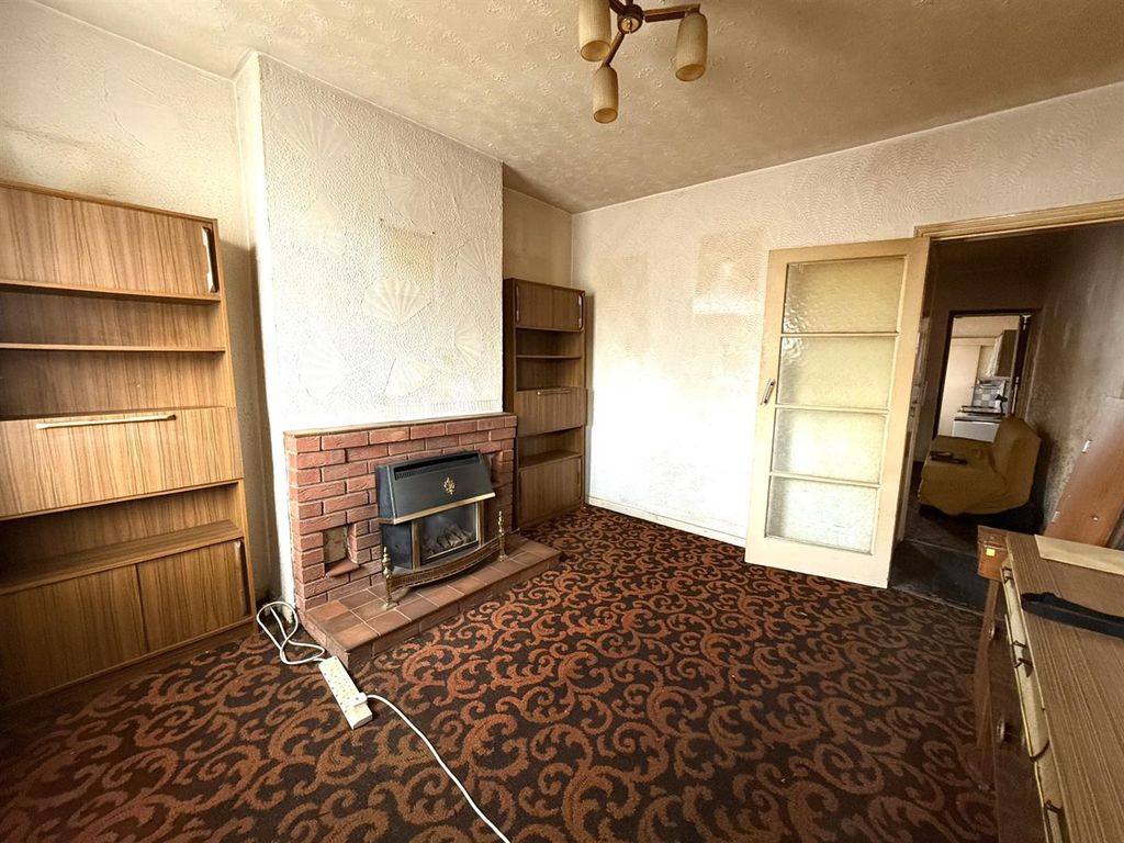 Property photo 2 of 17 18 Cann Lounge.Jpg
