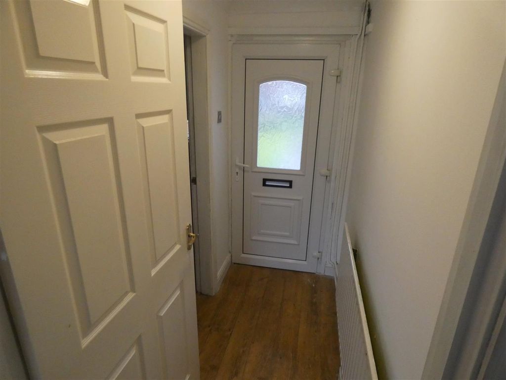 Property photo 2 of 8 P1190104.Jpg