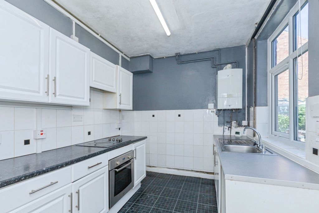 Property photo 2 of 13 Pbox-Img.Jpg