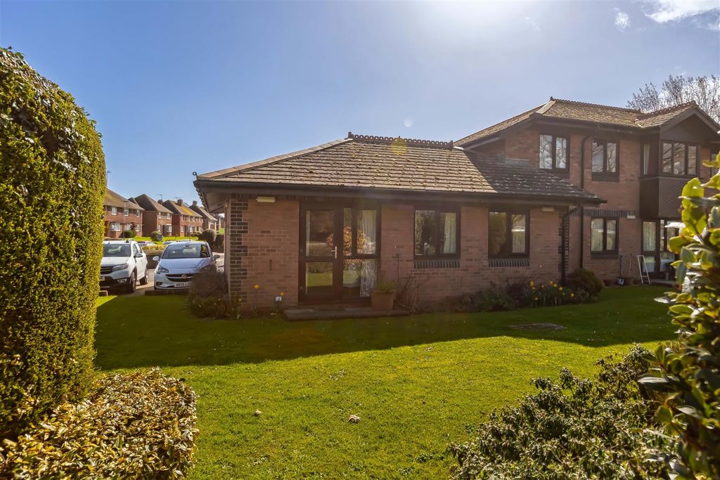 Property photo 1 of 11 The Bungalow_9.Jpg