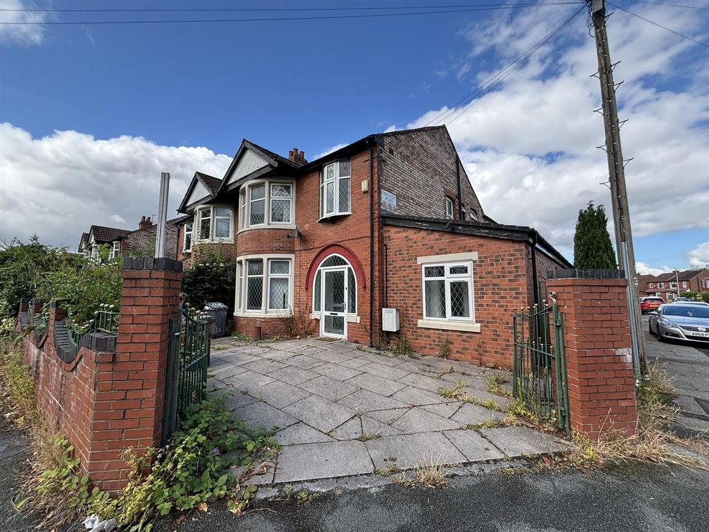 Property photo 1 of 30 External
