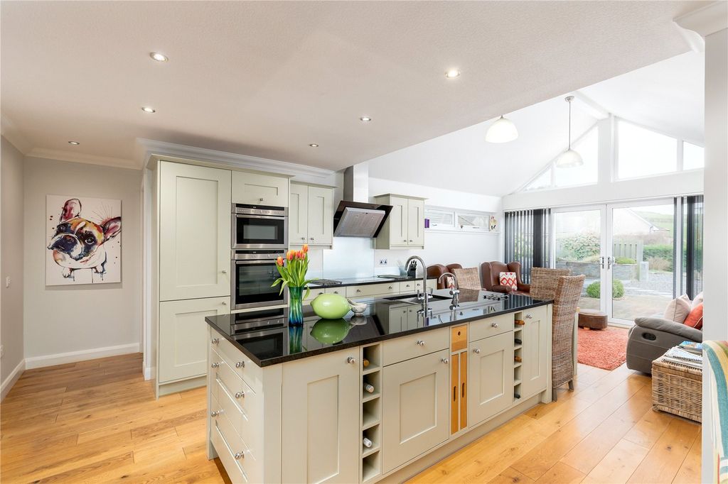 Property photo 3 of 22 Kitchen Area