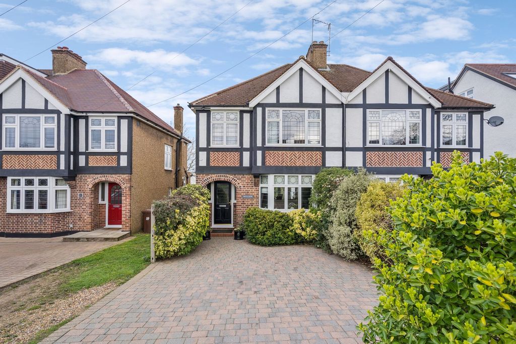 Property photo 1 of 11