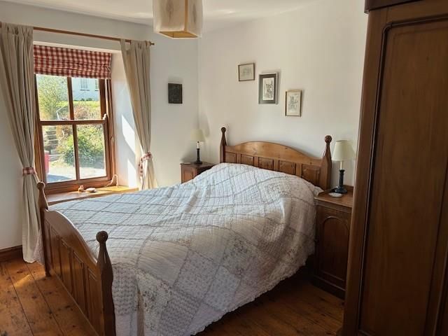 Property photo 3 of 17 Bedroom