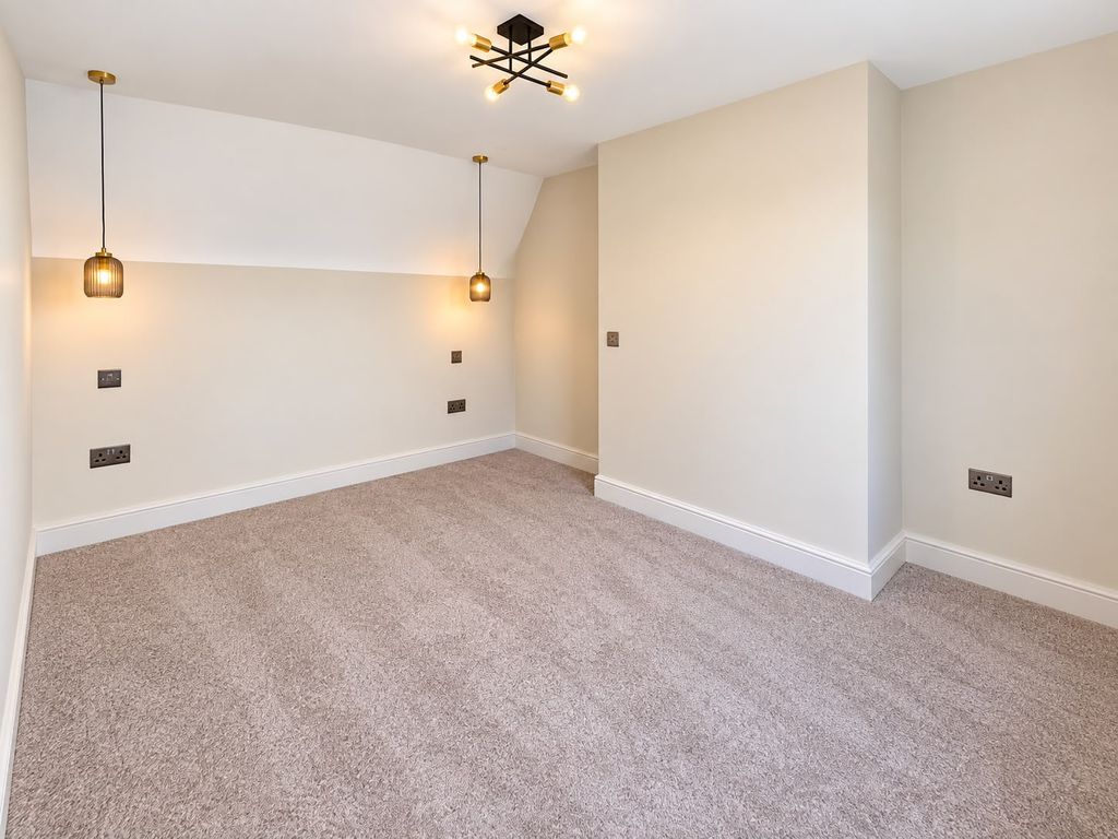Property photo 2 of 3