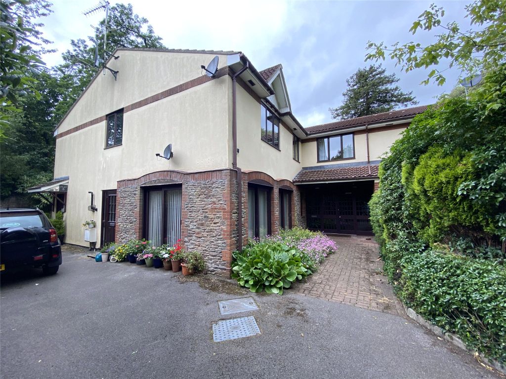 Property photo 1 of 6 Front View
