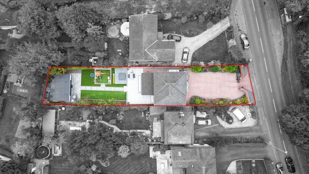 Property photo 2 of 22