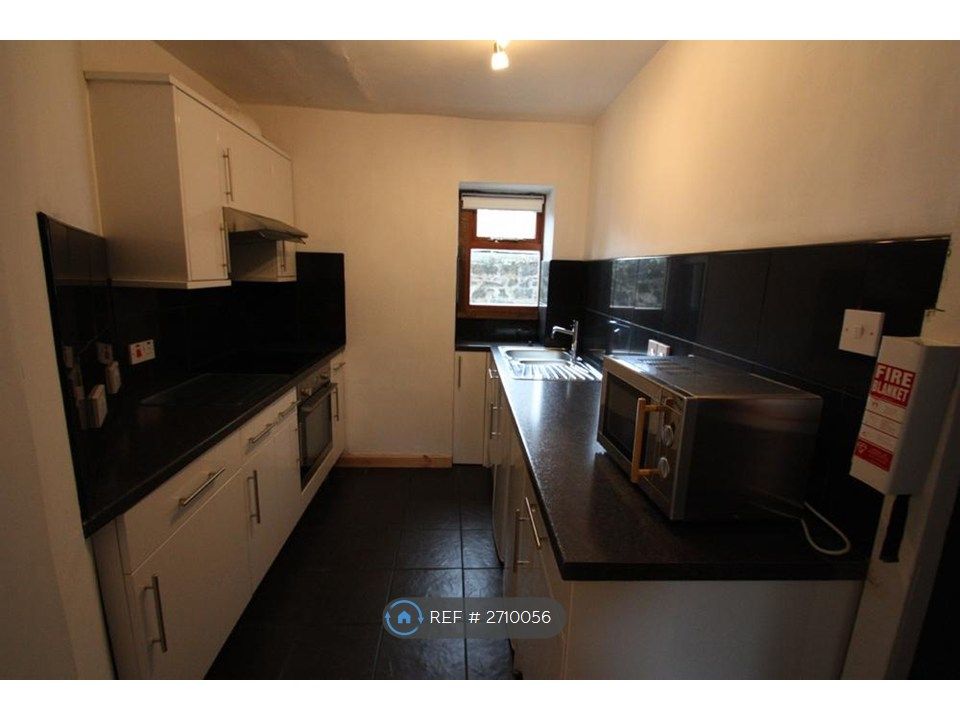 Property photo 3 of 4