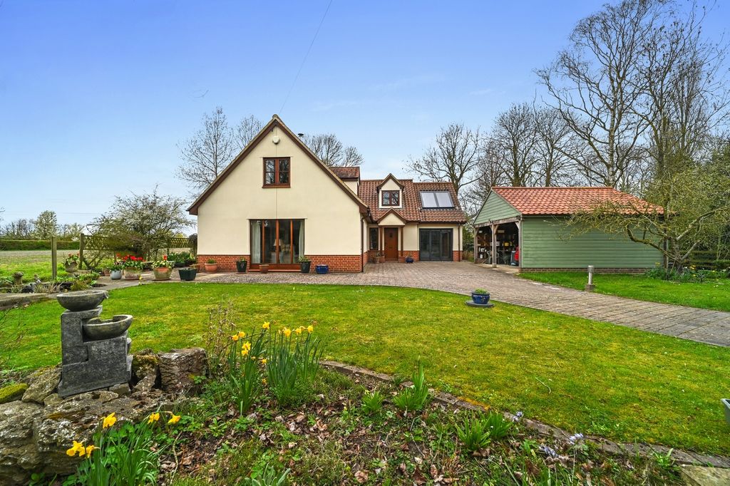 Property photo 1 of 27