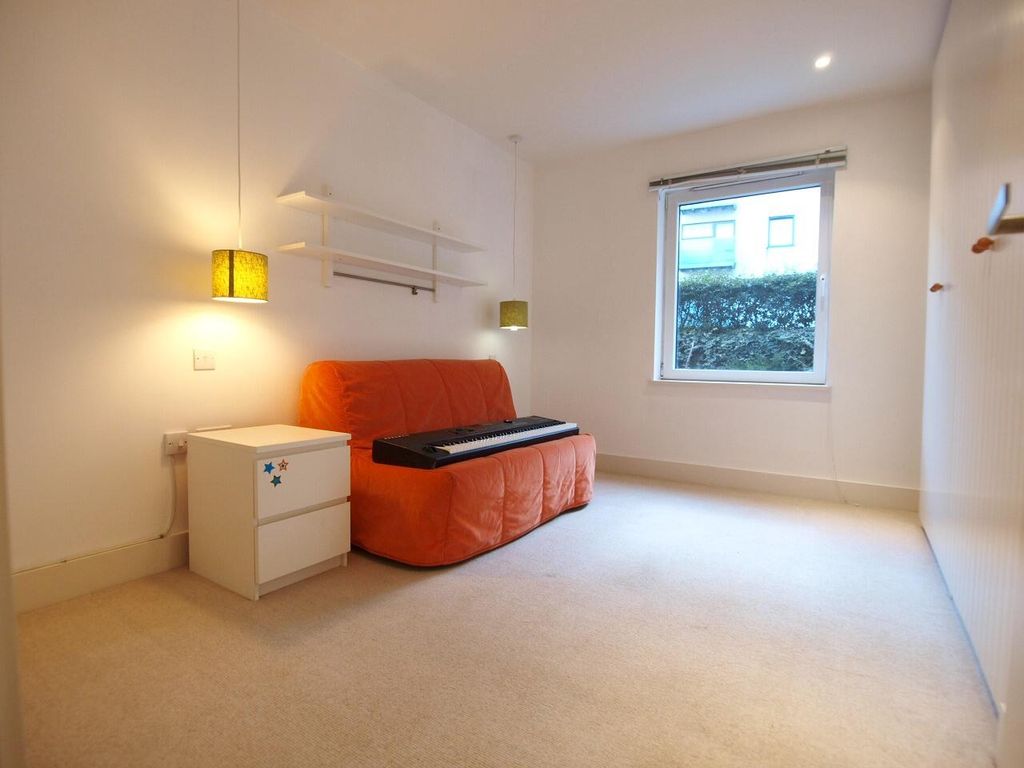Property photo 3 of 12 Bedroom
