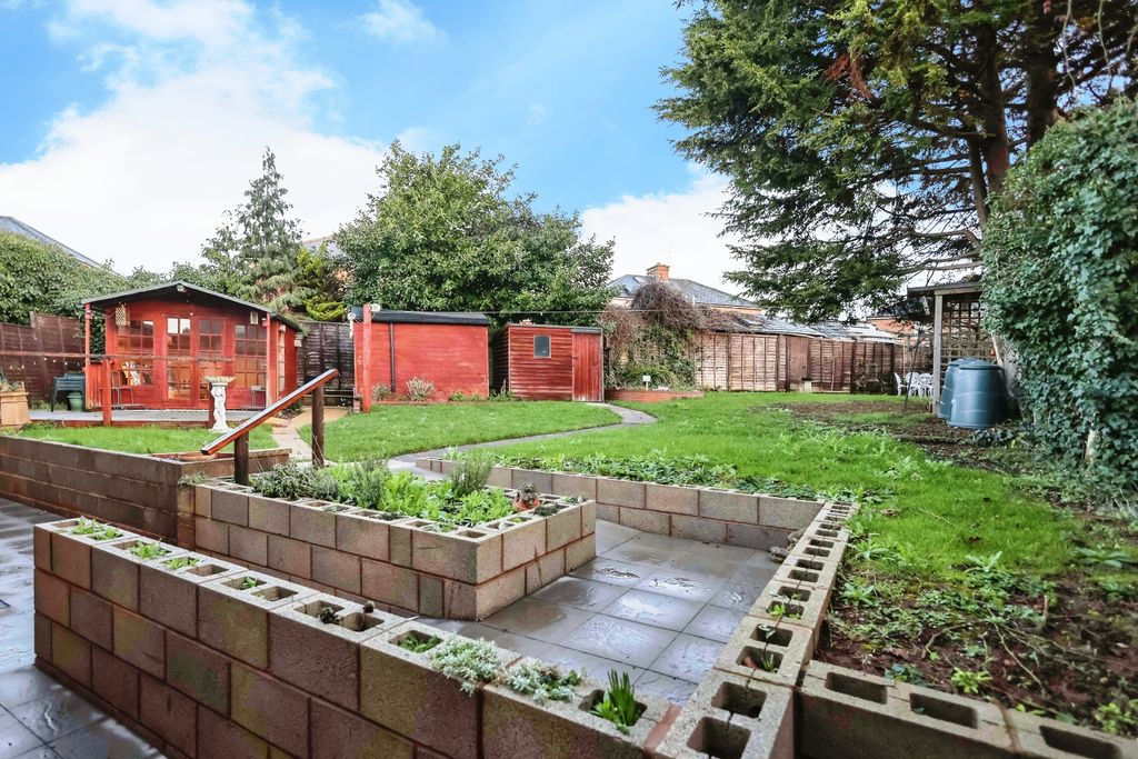 Property photo 3 of 20 Harveywalkharveywalkworcesterwr38Jn-43