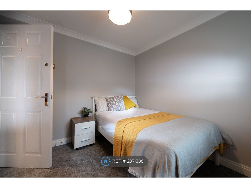 Property photo 1 of 7 Room 1