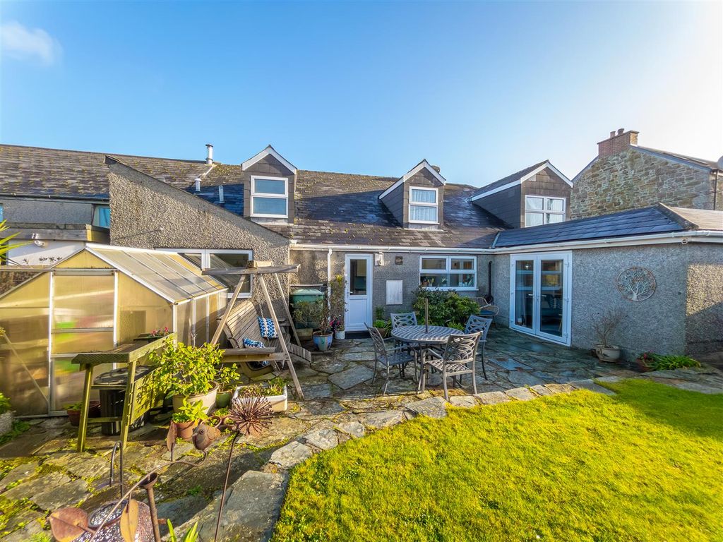 Property photo 1 of 43 Lyndale, Helston-45.Jpg