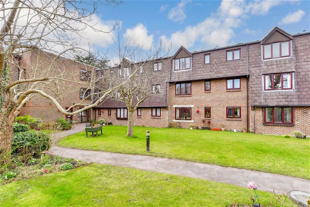 Property photo 1 of 7 External (Web)