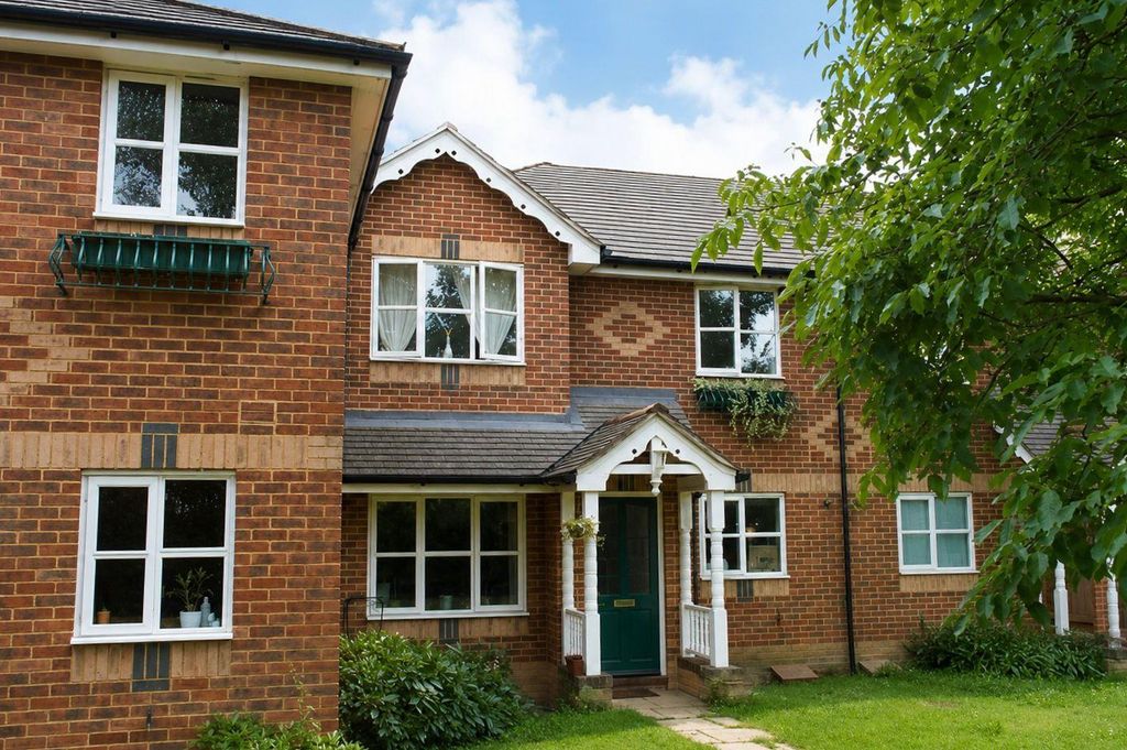 Property photo 1 of 6 External