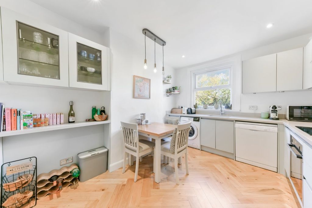 Property photo 3 of 13 Picture No. 10