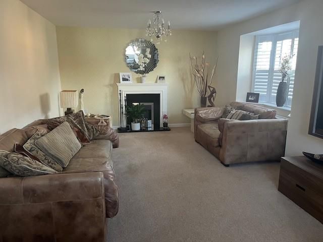 Property photo 2 of 19 6 Bradbrook 6.Jpg