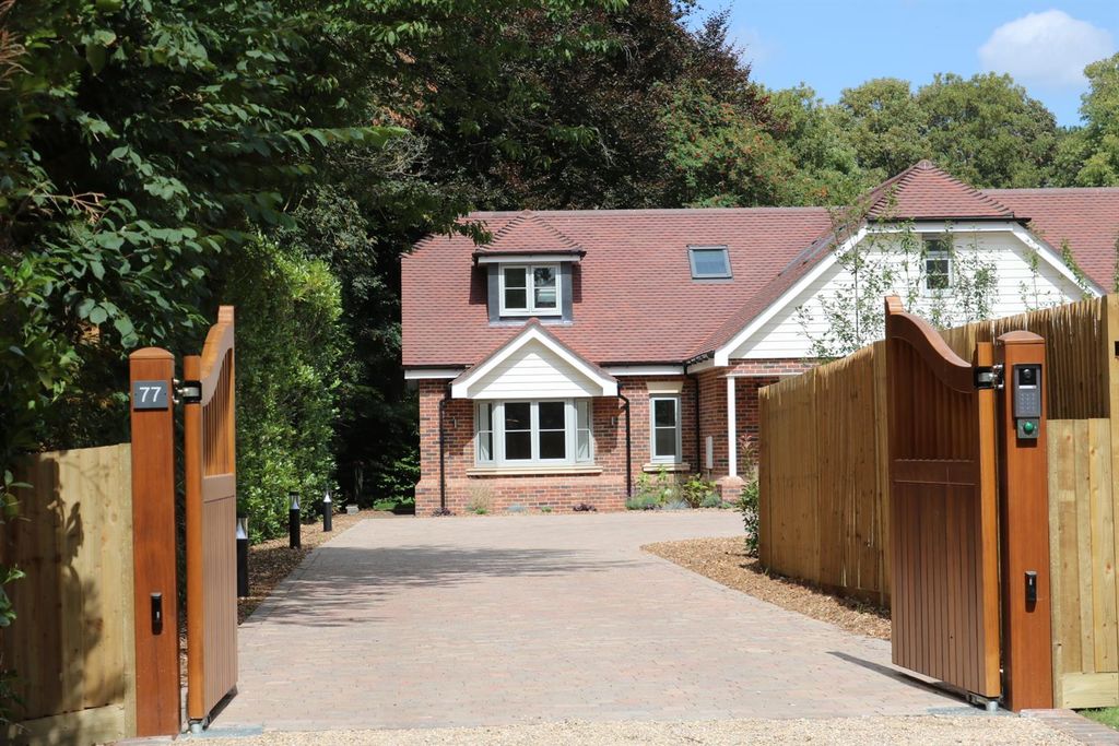 Property photo 1 of 18 Gate Open.Jpg