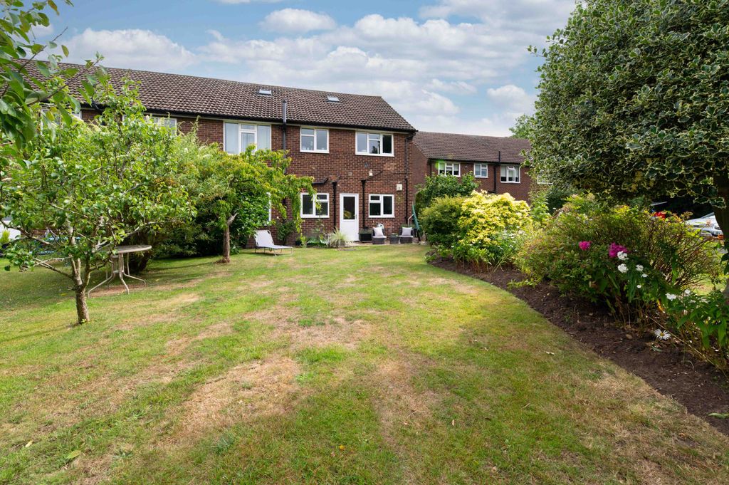 Property photo 2 of 19