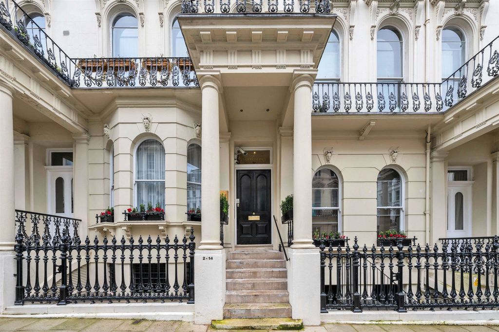 Property photo 3 of 26 Picture No. 11