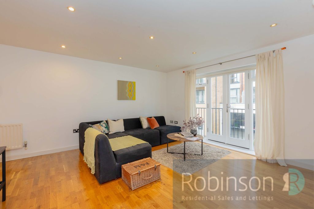 Property photo 3 of 12 5 The Pulse-7