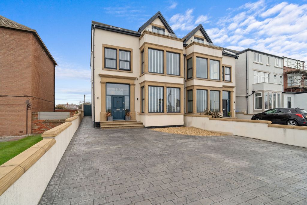 Property photo 1 of 60