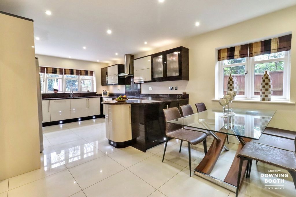 Additional image 10 of 5 bed detached house for saleClayton Drive, Lichfield WS13