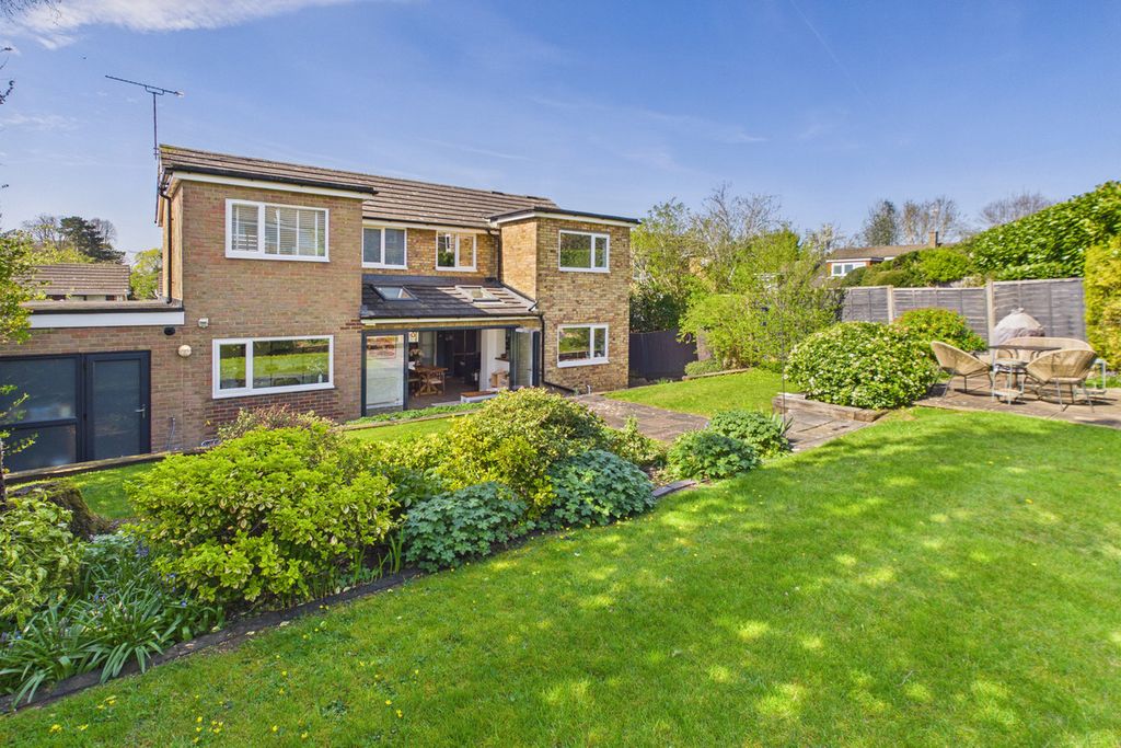 Property photo 3 of 24